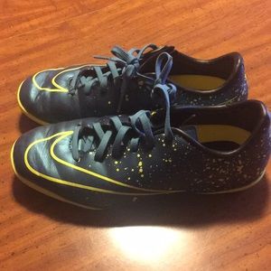 Nike mercurial 4Y